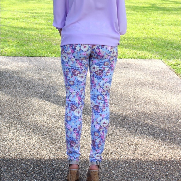 Floral Print Pants in Lavender sz 7 NWT - Picture 3 of 9